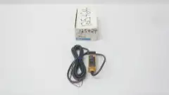 OMRON E3S-5E4 PHOTOELECTRIC SENSOR 12-24V-DC