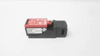 EUCHNER NP1-638AS-M MECHANICAL SAFETY INTERLOCK SWITCH 230V-AC 24V-DC