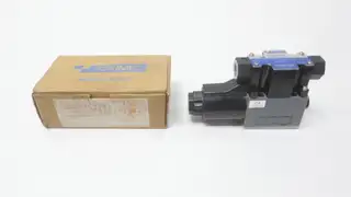 TOKIMEC DG4V-3-2A-M-P7-H-7-52 HYDRAULIC DIRECTIONAL CONTROL VALVE 24V-DC