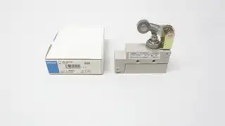 OMRON ZE-QA2-2S LIMIT SWITCH 125/250/480V-AC