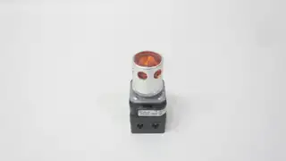 ALLEN BRADLEY 800TC-QAH2A ILLUMINATED AMBER PUSHBUTTON 12-130V-AC/DC