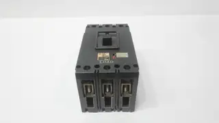 FUJI L203 MOLDED CASE CIRCUIT BREAKER 125A AMP 600V-AC 3P