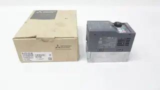 MITSUBISHI FR-D720-025-NA VFD DRIVE 200-240V-AC 0.2-400HZ