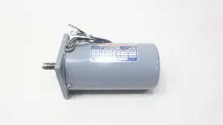 YASKAWA UARSEG-5 RESPONSYN SERVO MOTOR 36RPM 200/220V-AC 3PH 8KG-CM