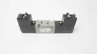 SMC VFS1230-5DZ-01T SOLENOID VALVE 1/4IN NPT 21-26V-DC 1MPA