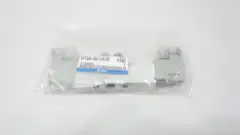 SMC SY7320-5DZ-C8-F2 PNEUMATIC SOLENOID VALVE 24V-DC 0.7MPA