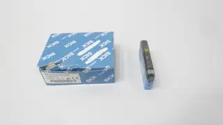 SICK WLL170-2P430 PHOTOELECTRIC SENSOR 10-30V-DC