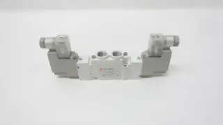 SMC SY7220-5DZD-02 PNEUMATIC SOLENOID VALVE 24V-DC 0.1-0.7MPA