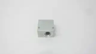 PARKER B10-5-8T MANIFOLD BLOCK 3/8IN
