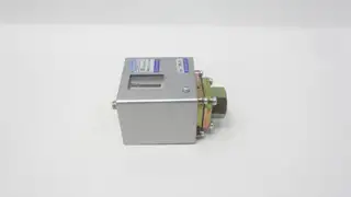 NIHON SEIKI BN-1213-10 PRESSURE SWITCH 3/8IN 0.03-0.3MPA