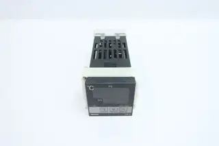 OMRON E5CJ-R2 TEMPERATURE CONTROLLER 100-240V-AC