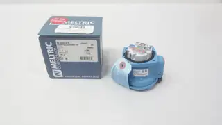 MELTRIC 63-34043-972 DSN30 RECEPTACLE 480V-AC 30A AMP 4W 3P