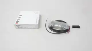KEYENCE FS-V22 PHOTOELECTRIC SENSOR 12-24V-DC