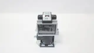 SQUARE D 8501XDO40V53 CONTROL RELAY 24V-DC