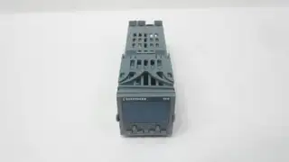EUROTHERM 2416/CC/VH/FH/XX/XX/XX/ENG TEMPERATURE CONTROLLER