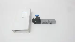 FESTO VABF-S4-2-R1C2-C-6 PNEUMATIC REGULATOR PLATE 90PSI
