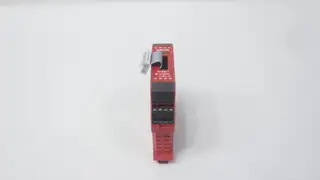 ALLEN BRADLEY MSR330PGR1 440R-W23221 GAURDMASTER SER A SAFETY RELAY 24V-DC