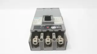 WESTINGHOUSE HMC3800F MOLDED CASE CIRCUIT BREAKER 600V-AC 3P 800A AMP