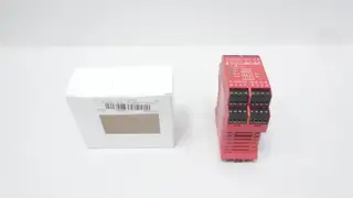 ALLEN BRADLEY 440R-C23139 SAFETY RELAY 24V-AC/DC