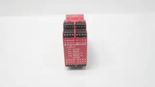ALLEN BRADLEY 440R-C23139 GUARDMASTER SAFETY RELAY 24V-DC 24V-AC