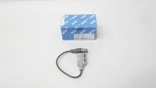 SICK WE9-3P3430F44S01 THROUGH BEAM PHOTOELECTRIC SENSOR