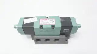 NUMATICS 554SS400K000030 PNEUMATIC SOLENOID VALVE 3/4IN NPT 150PSI 110-120V-AC