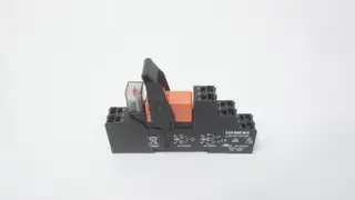 SIEMENS LZS-RT4D4L24 PLUG-IN RELAY 250V-AC 24V-DC