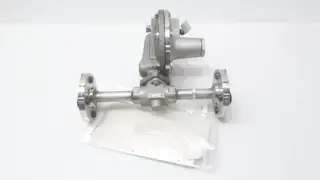 FISHER Y690AH STAINLESS FLANGED PRESSURE REDUCING REGULATOR VALVE 1-3/4IN