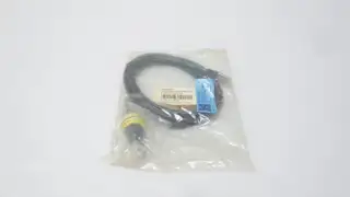 COGNEX DM8000-ECABLE-02 300-1122-3R ETHERNET CONNECTING CORDSET CABLE 2.5M