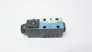 VICKERS DG4V-3S-2A-M-U-B5-60 HYDRAULIC DIRECTIONAL CONTROL VALVE 120V-AC 5000PSI