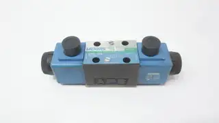 VICKERS DG4V-3S-6C-M-U-B5-60 HYDRAULIC DIRECTIONAL CONTROL VALVE 5000PSI 120V-AC