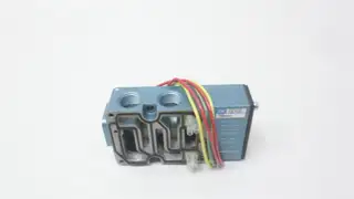 MAC 6500B-211 PNEUMATIC MANIFOLD SUB-BASE 1/2IN NPT