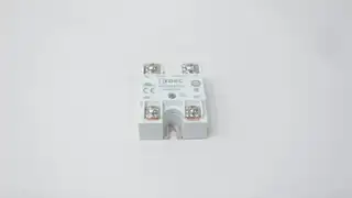 IDEC RSSAN-75A SOLID STATE RELAY 90-280V-AC