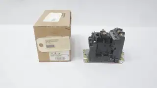 ALLEN BRADLEY 500L-AOD93 LIGHTING CONTACTOR 115-120V-AC