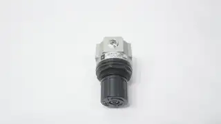 SMC EAR111-F02 PNEUMATIC REGULATOR 1/4IN NPT 0.05-0.69MPA