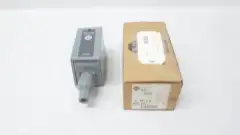 ALLEN BRADLEY 836-C7A PRESSURE SWITCH 125-250V-DC 24-600V-AC 0-150PSI