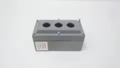 ALLEN BRADLEY 800H-3HZ4R PLASTIC PUSHBUTTON ENCLOSURE 3.75X3.375X2.375IN