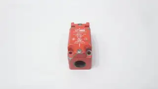 ALLEN BRADLEY 440K-MT55022 GUARDMASTER MT-GD2 SAFETY INTERLOCK SWITCH 250V-AC