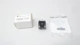 ALLEN BRADLEY 800T-A1D1 PUSHBUTTON GREEN