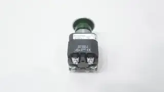 ALLEN BRADLEY 800T-FXNP16GA7 GREEN ILLUMINATED PUSHBUTTON 120V-AC