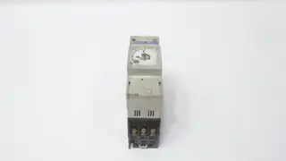 TELEMECANIQUE LD1LB030 LB1LB03P07 COMBINATION STARTER 24V-DC 10HP