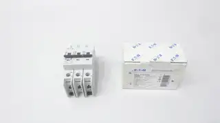 MOELLER FAZ-D15/3-NA XEFFECT CIRCUIT BREAKER 15A 277/480V-AC 3P