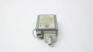 SQUARE D 9012 GDW-5 PRESSURE SWITCH 600V-AC 3-150PSI