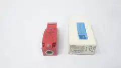TELEMECANIQUE XCSA703 SAFETY INTERLOCK SWITCH 240V-AC