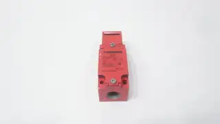 TELEMECANIQUE XCSA703 LIMIT SWITCH 240V-AC