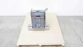 ABB SACE E2.2S-A 1600 AIR CIRCUIT BREAKER SACE EKIP HI-TOUCH LSI 800A 600V-AC