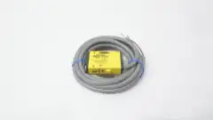 BANNER SM2A312DBZ PHOTOELECTRIC SENSOR 24-240V-AC