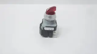 ALLEN BRADLEY 800T-16HR17KB6AX SER U SELECTOR SWITCH 120V-AC