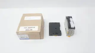 OMRON CJ1M-CPU11 CONTROLLER MODULE