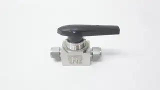 SWAGELOK SS-45S8 BALL VALVE 1/2IN